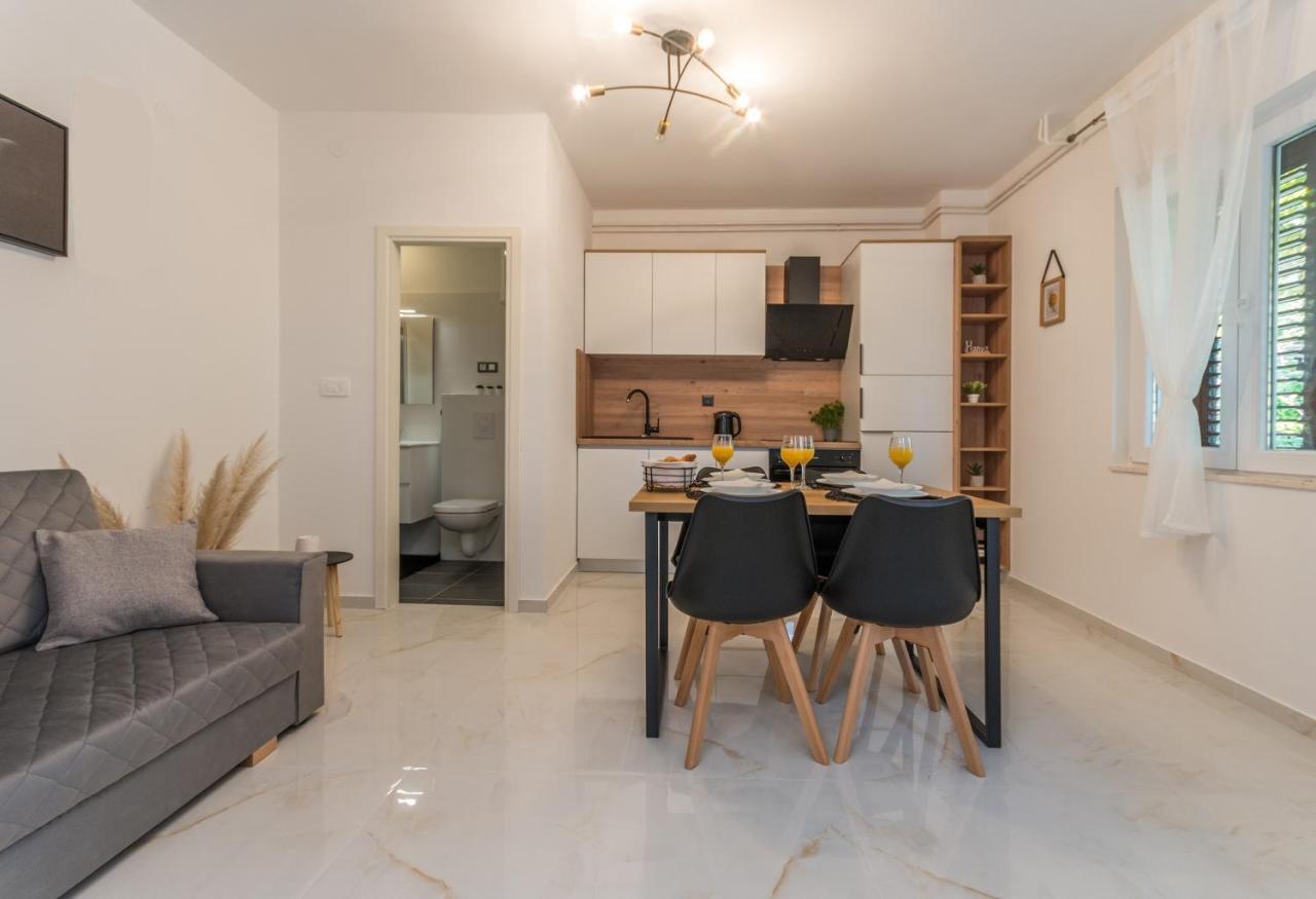 Apartmani A&M Biograd na Moru Kültér fotó